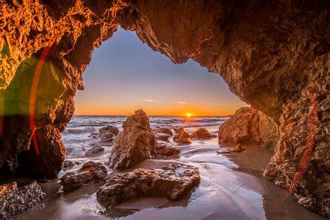 Malibu California Ocean And Beach Sea Cave Sunset Dusk Paci Flickr
