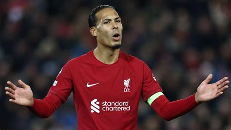 Liverpool Star Van Dijk Defends Man Utd Man Over Negative Comments From