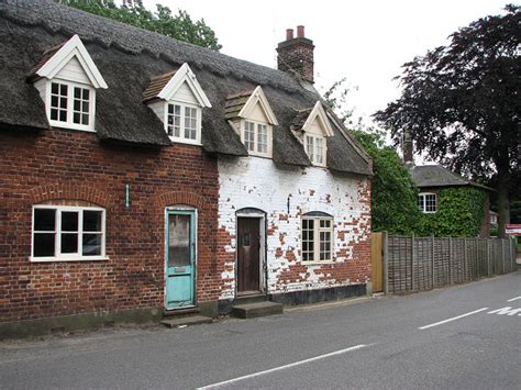 A Row Of 18th Century Cottages © Evelyn Simak Cc By Sa20 Geograph