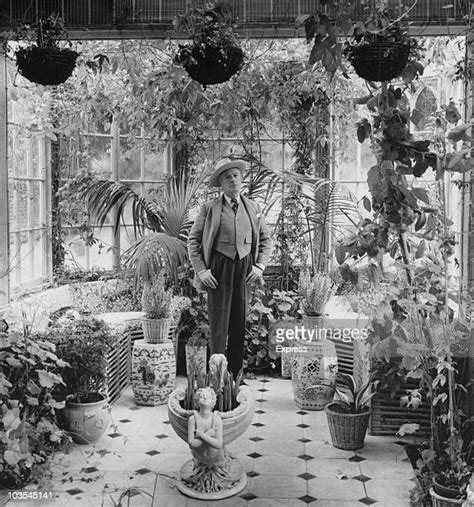 Cecil Beaton Photos And Premium High Res Pictures Getty Images