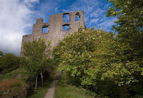 This webcam is located in germany. Falkenstein Castle - Falkenstein - tourist attractions ...