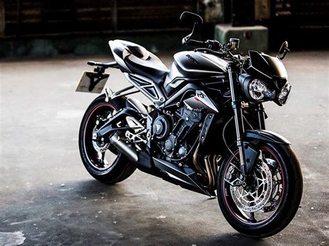The new triumph street triple s gets showa suspension at the front and rear. 2017 Triumph Street Triple S launched in India - Price ...