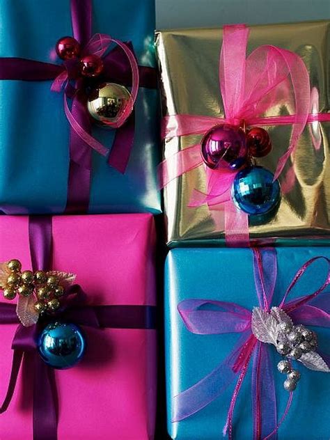 Elegant And Budget Friendly Gift Wrapping Ideas For Christmas 2012 07