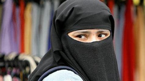 Muslim Woman Allowed To Wear Veil In British Court Al Arabiya English