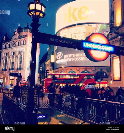 London At Night Stock Photo Alamy