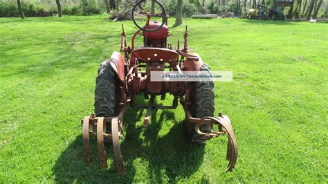 B F Avery Model V Antique Tractor With Cultivators Runs And Works Well