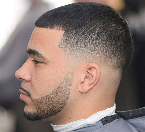 Haircut 4 on top skin fade. fade hairstyles with beard, low fade haircut with beard ...