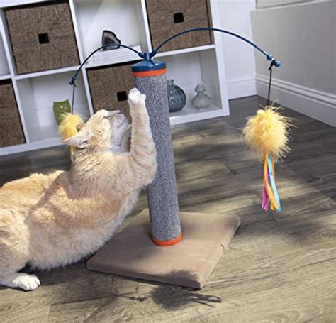 Smartykat Scratch N Spin Carpet Cat Scratching Post With Spinning Wand