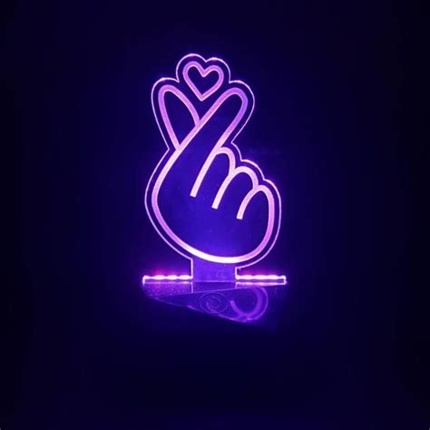 The sides are painted and its ready to hang. Finger Heart Glowing LED Art Piece kpop korean kawaii bts ...
