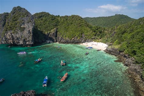 10 Best Things To Do For Couples In Phi Phi What To Do On A Romantic Trip To Phi Phi Go Guides
