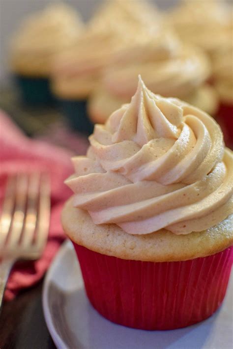 Peanut Butter And Jelly Cupcakes Moist Fluffy And Delicious Recipe Peanut Butter And Jelly