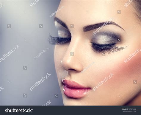 Beautiful Fashion Luxury Makeup Long Eyelashes Perfect Skin Facial