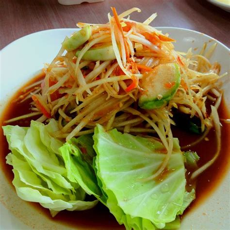 Be it sweet, spicy, or sour, thai food has such diverse flavours that are sure to satisfy even the pickiest eaters. Spicy Thai Papaya salad !-! My latest food obsession ...