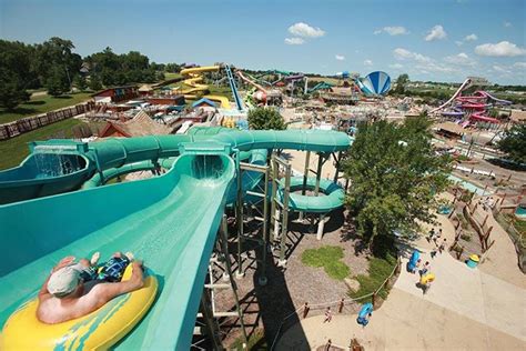 7 Water Parks In Iowa To Check Out This Summer