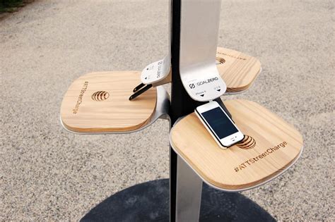 Atandt Installs Solar Cell Phone Chargers In Nyc Solar Tribune