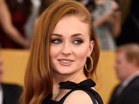 game of thrones star sophie turner didn t need sex education talk because of inventive