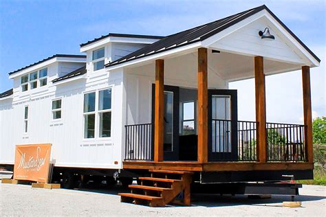 Luxury Park Model Tiny Home Zion By Mustard Seed Tiny Homes Country