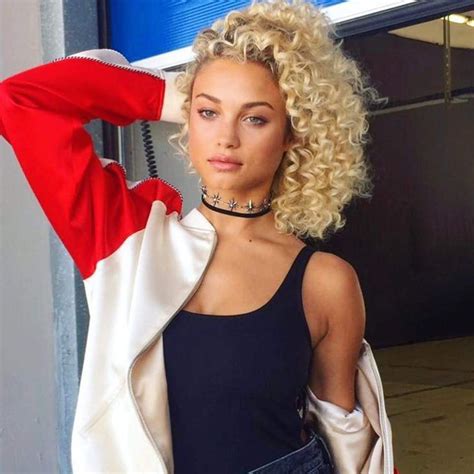 Rose Bertram Curly Hair Styles Curled Blonde Hair Hair Styles