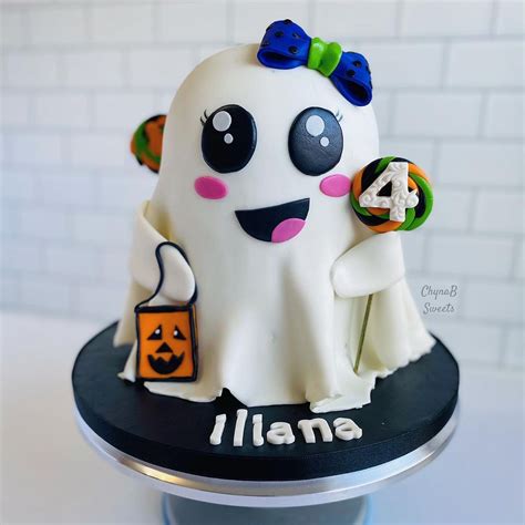 Two Sided Ghost Birthday Cake Halloween Ghost Birthdaypartyideas