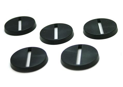 1 X Plastic Round Slotted Base 25mm