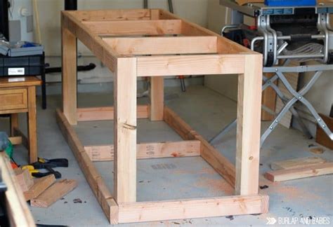 How To Build A Rolling Workbench To Make Your Diy Projects Easier