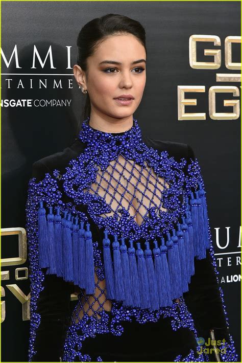 Courtney Eaton Stuns At Gods Of Egypt Premiere In Nyc Photo 933964 Photo Gallery Just