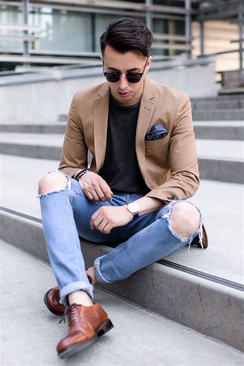 Get The Look Distressed Denim And Blazer Blazer Outfits Men Jeans