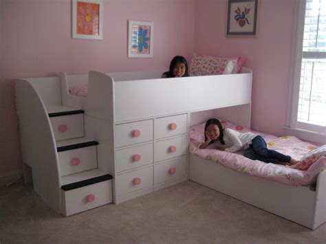As the most intimate room in your home, your bedroom should reflect your personality. Barrels of Blessings: Nesting - in bunk beds!
