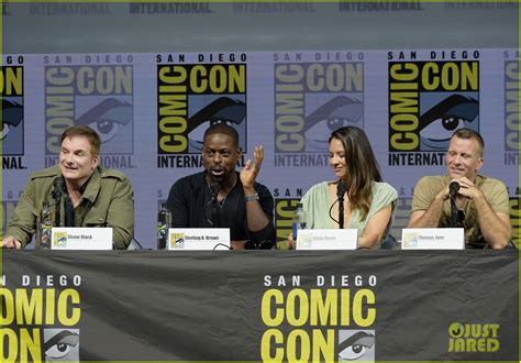 Olivia Munn Predator Cast Tease Movie At Comic Con 2018 Photo