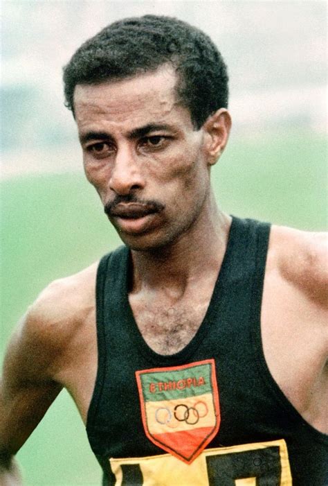 Dolor Y Gloria La Historia De Abebe Bikila Quien Ganó Una Maratón