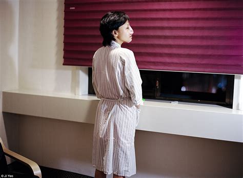 Photographer Ji Yeo Expose Lengths South Korean Women Go To Look More