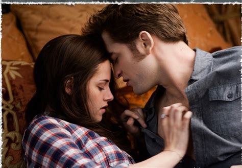 Bella And Edward Kiss Twilight Series Photo 21128149 Fanpop