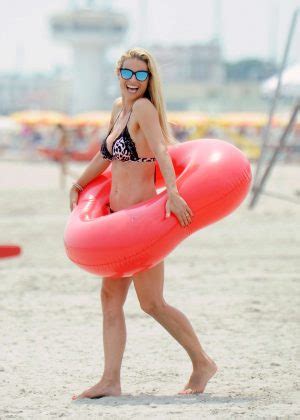Michelle Hunziker In Bikini In Milano Marittima Gotceleb