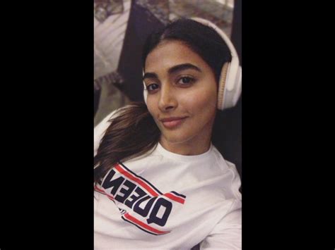 Pooja Hegde Without Makeup Revealing The Natural Beauty