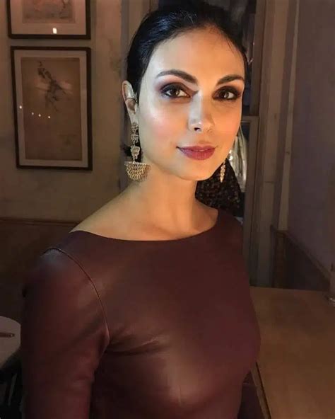 pin em morena baccarin