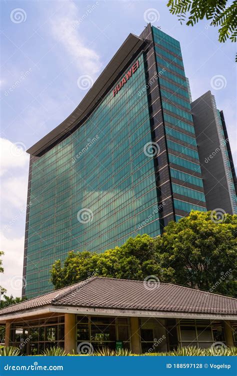Randd Building Of Huawei Headquarters In Shenzhen China Editorial Stock