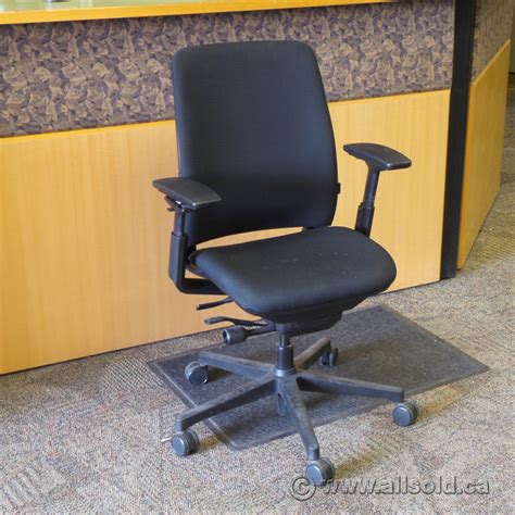 Amia adapts cleverly to your natural movements and has simple controls that are easy to find, understand. Steelcase Amia Black Adjustable Ergonomic Task Chair w ...