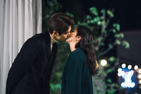 Lee Min Ho Kim Go Eun Share Tearful Kiss In Upcoming Episode Of The