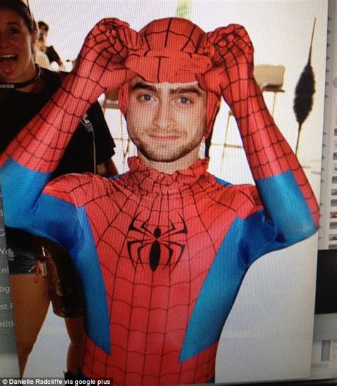 Daniel Radcliffe Wears Spider Man Suit At Comic Con Daily Mail Online