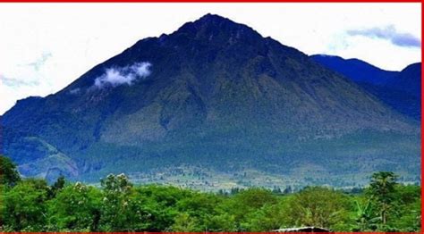 Bahkan ketika aceh menyatu dengan indonesia, keurajeuen lheesagoe ini hanya menjadi. Gunung di Aceh - Juragan Desa