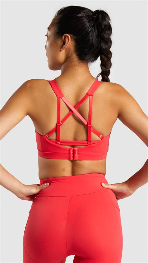 These sports bras are rated the best for support and comfort for all sizes. The Sculpt Sports Bra is made with adjustable bra straps ...