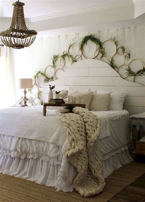 50 Exciting Lake House Bedroom Decorating Ideas Page 29