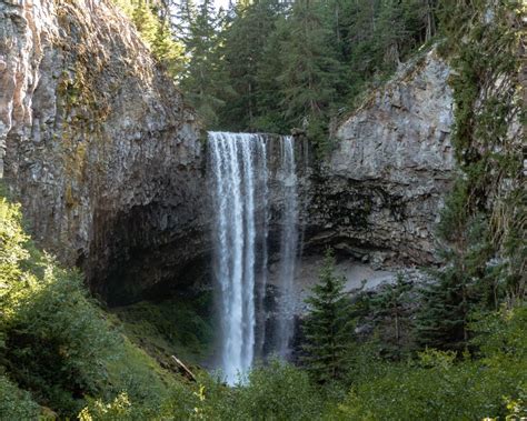 Tamanawas Falls Easy Waterfall Hike In Mt Hood National Park