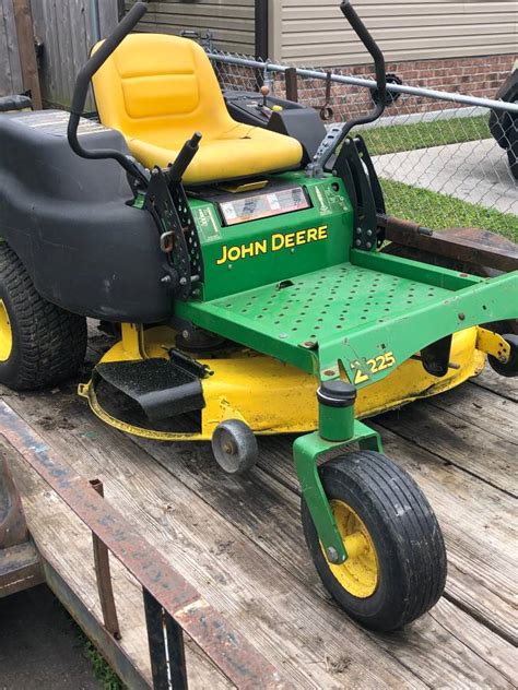 Used John Deere Eztrak Z225 42 Inch Zero Turn Lawn Mower Ronmowers