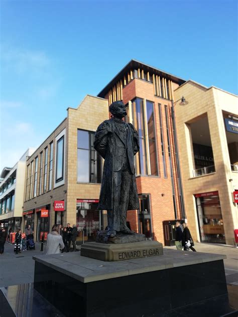The Edward Elgar statue, Worcester, United Kingdom. : classicalmusic
