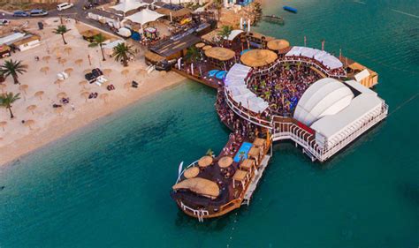 Zrće beach is located approximately 2km away from small town of novalja on pag island in croatia. Noa Beach Club, Novalja - CROATIA - Clubs und Discotheken