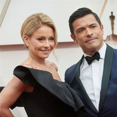 Kelly Ripa And Mark Consuelos Are ‘traditional ‘old Fashioned In