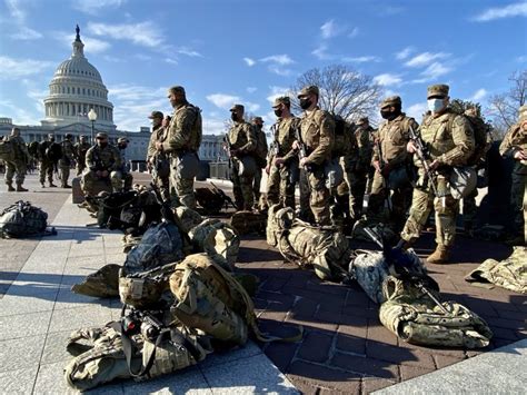 Photos National Guard Troops Are Patrolling The Capitol Building In Force