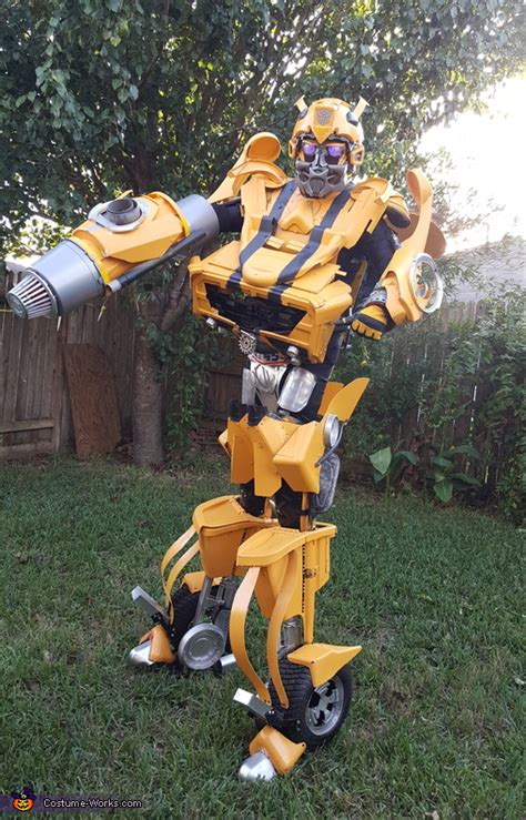 Bumblebee costumes are easy to make and are inexpensive to boot! DIY Bumble Bee Transformer Costume | How-to Tutorial