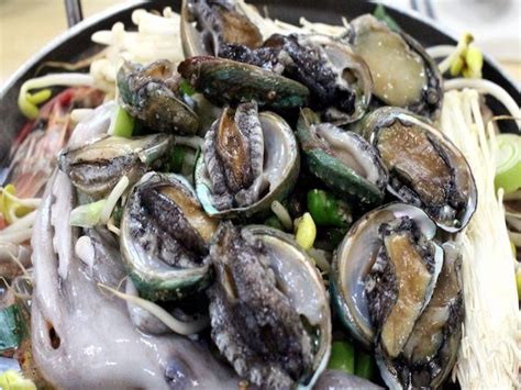 Cibi da evitare in allattamento: Mangiare sushi in allattamento, si o no? - A Tutto Donna